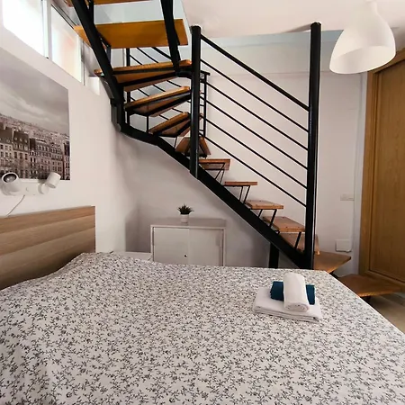 Apartment Cosy Duplex Flat In The Heart Of